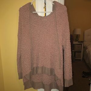 Miracle blush popcorn pullover. Size S/M
